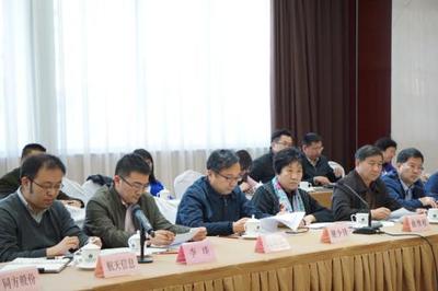 凝聚骨干力量 共谋信息系统集成服务发展新篇章——信息化和软件服务业司参加大型骨干企业座谈会侧记